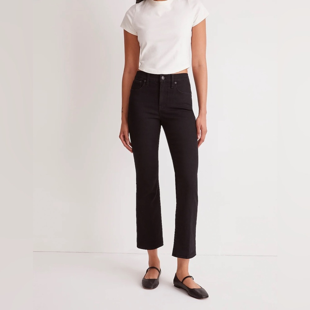 Madewell Petite Kick Out Crop Jeans in Black Size 30P NWT